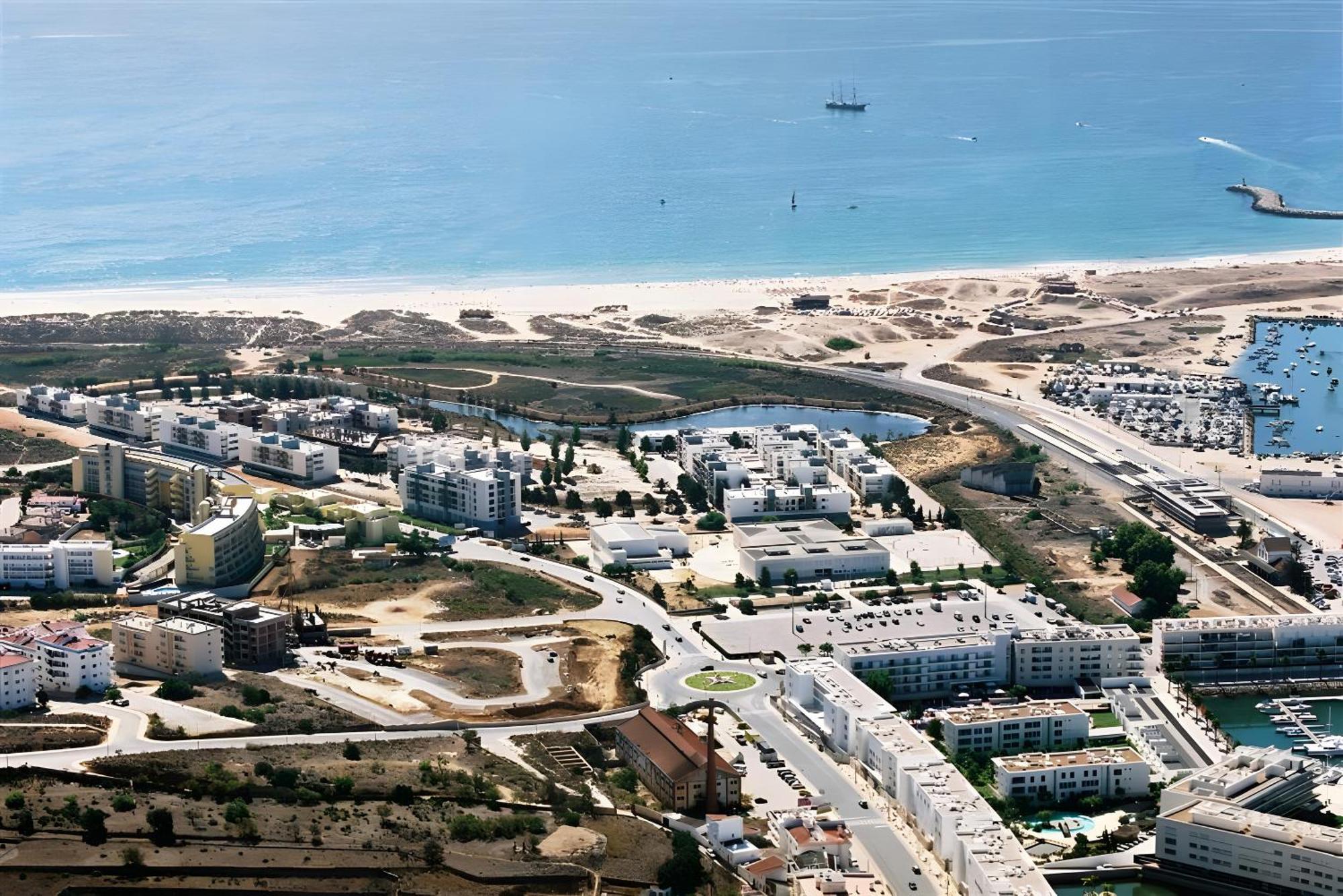 Marina Apartment *